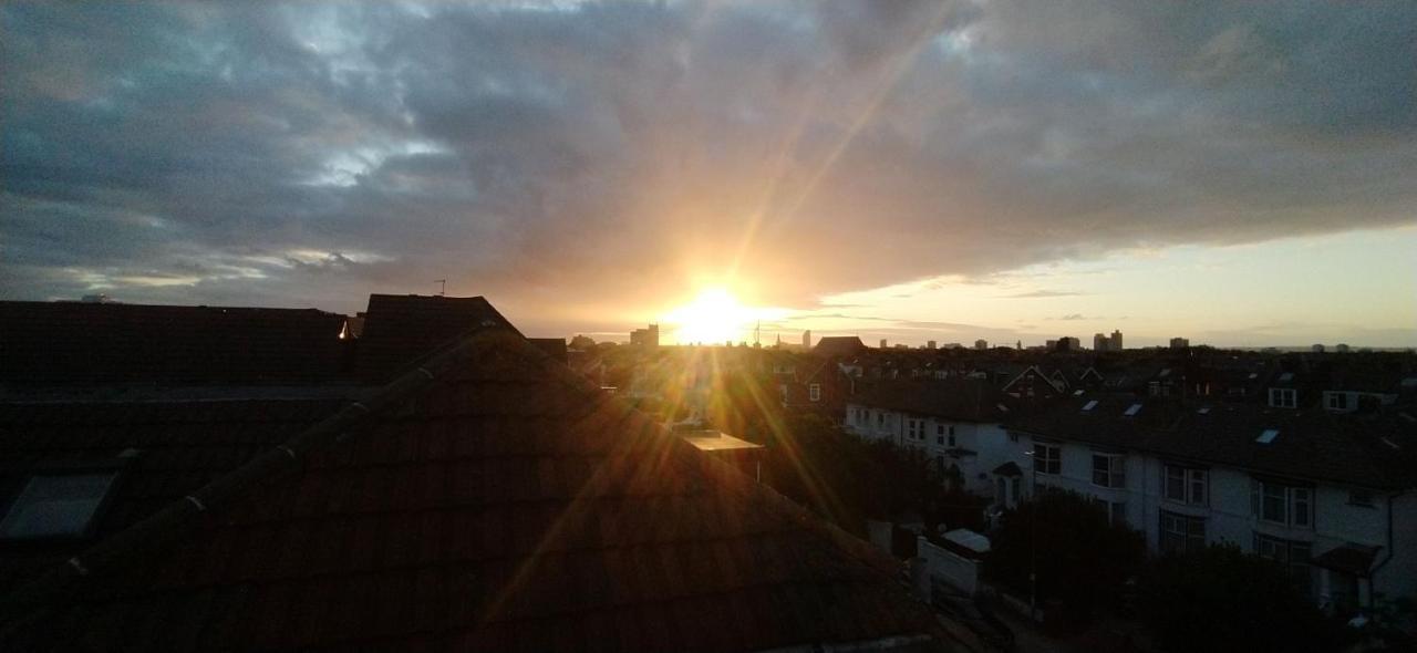 Southsea Royale Bond 3 Bed Cool Penthouse, Seafront Parking Apartamento *